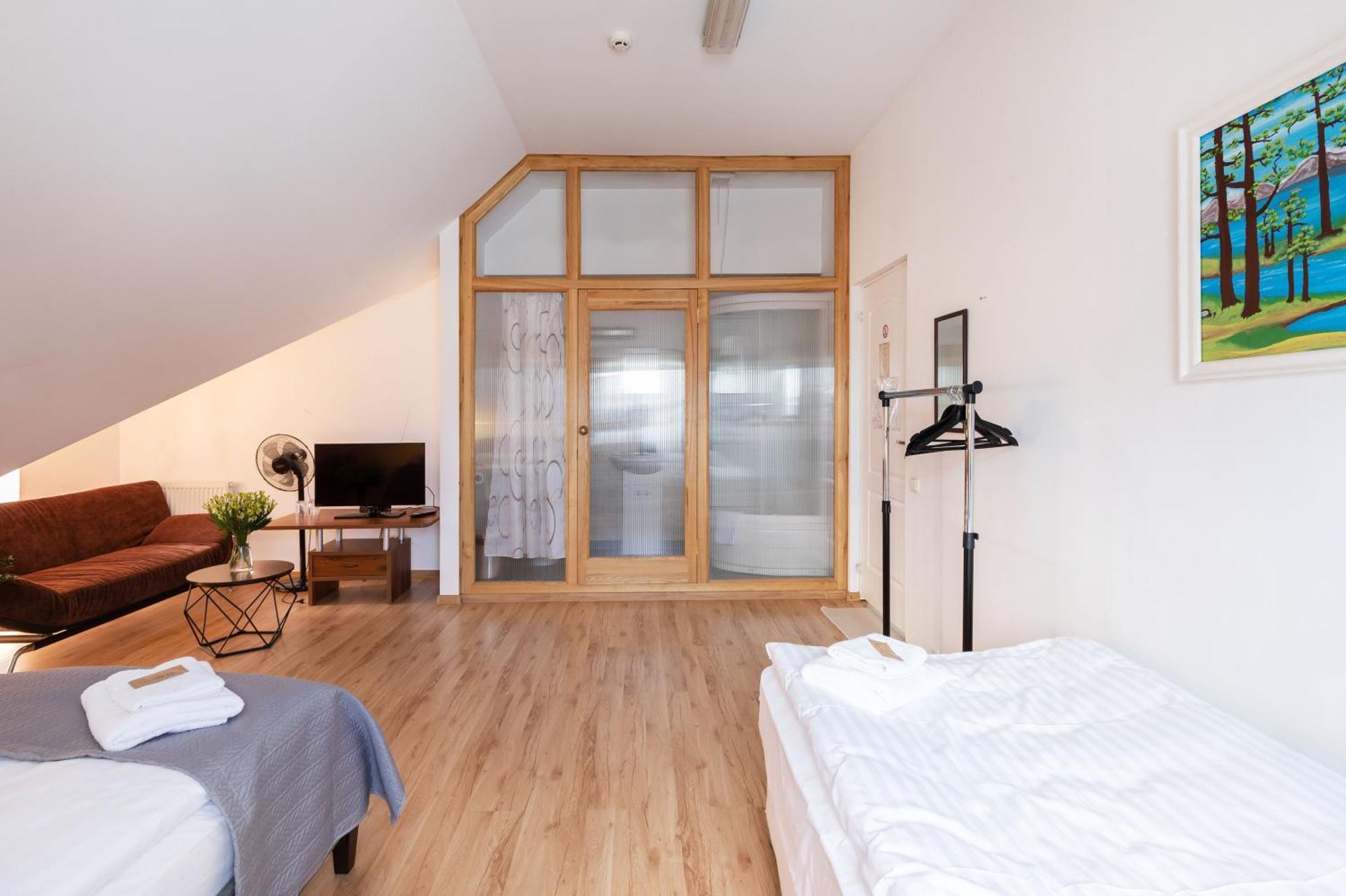 Avanti Apgyvendinimas-Restoranas Biržai Extérieur photo
